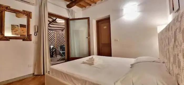 Toscanella23 *